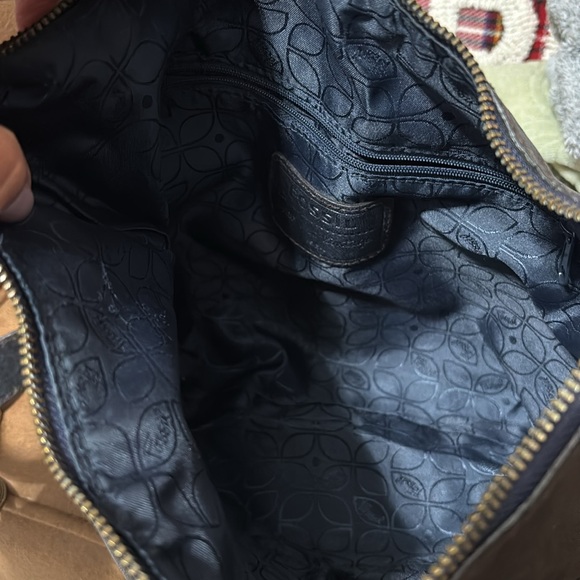 Fossil Long Live Vintage 90s black leather shoulder bag with signature hang tags - Picture 6 of 9